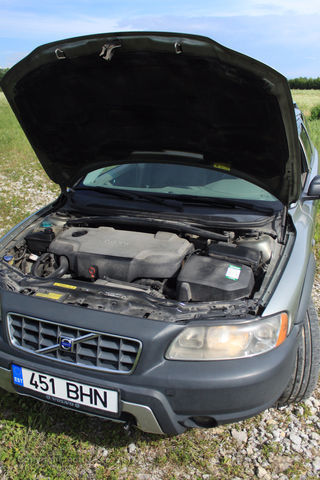 Volvo XC70 2.4 D5 136kW