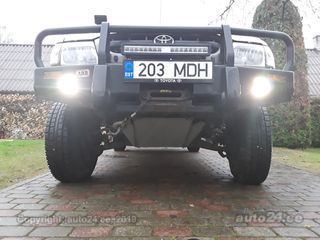 Toyota Hilux ExtraCab SR5 2.5 75kW