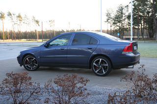 Volvo S60 R Performance 2.4 turbo 147kW