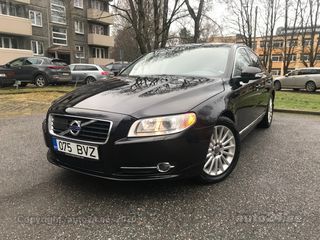 Volvo S80 Summum R-Design Winter MY2010 2.4 D5244T10 151kW