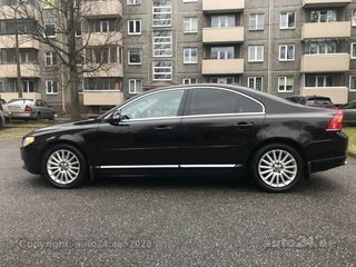 Volvo S80 Summum R-Design Winter MY2010 2.4 D5244T10 151kW