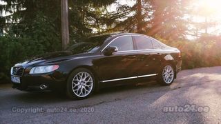 Volvo S80 Summum R-Design Winter MY2010 2.4 D5244T10 151kW