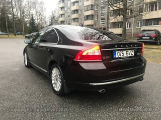 Volvo S80 Summum R-Design Winter MY2010 2.4 D5244T10 151kW