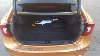 Volvo S60 ADVANCED SAFETY EXTERIOR DESIGN PACK 2.0 D3 120kW