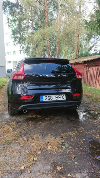 Volvo V40 2.0 110kW
