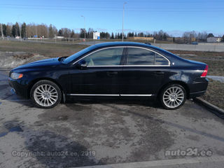 Volvo S80 4.4 V8 232kW