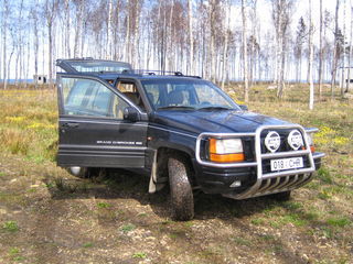 Jeep Grand Cherokee 5.2 V8 156kW