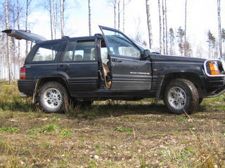 Jeep Grand Cherokee 5.2 V8 156kW