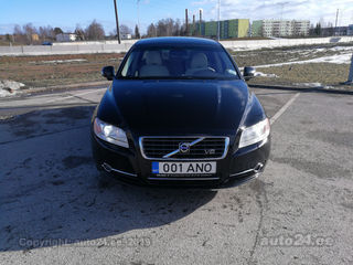 Volvo S80 4.4 V8 232kW