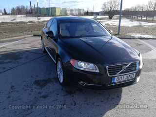 Volvo S80 4.4 V8 232kW