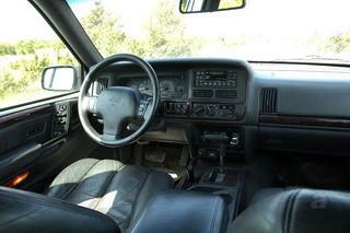 Jeep Grand Cherokee Limited LX 5.9 V8 177kW