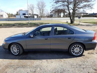 Volvo S60 2.0 R5 132kW