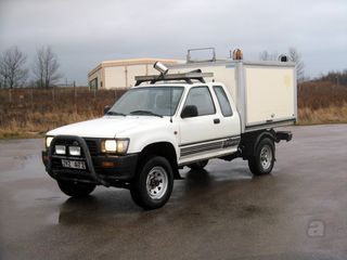 Volkswagen Taro 2.4 R4 84kW