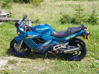 Suzuki GSX 600 F