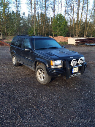 Jeep Grand Cherokee 5.9 182kW