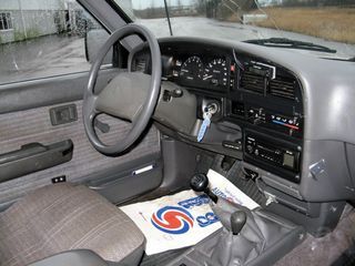 Volkswagen Taro 2.4 R4 84kW