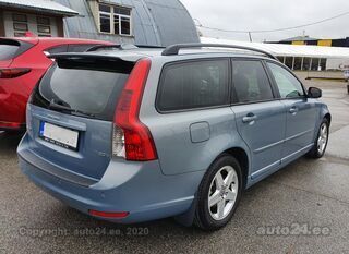 Volvo V50 2.0 145hj Momentum FWD MAN 5 2.0 107kW