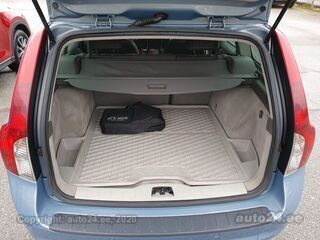 Volvo V50 2.0 145hj Momentum FWD MAN 5 2.0 107kW