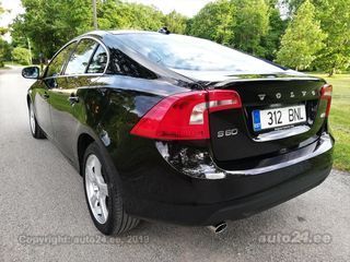 Volvo S60 Summum 2.0 D3 120kW