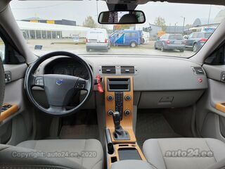 Volvo V50 2.0 145hj Momentum FWD MAN 5 2.0 107kW