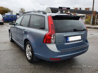 Volvo V50 2.0 145hj Momentum FWD MAN 5 2.0 107kW