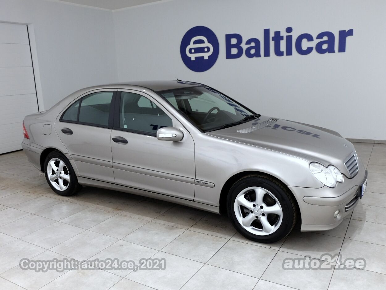 Mercedes-Benz C 180 Elegance - Photo