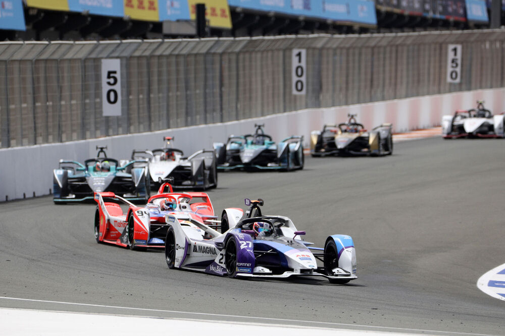 Formula E sarja MM-etapil noppis esikoha Jake Dennis