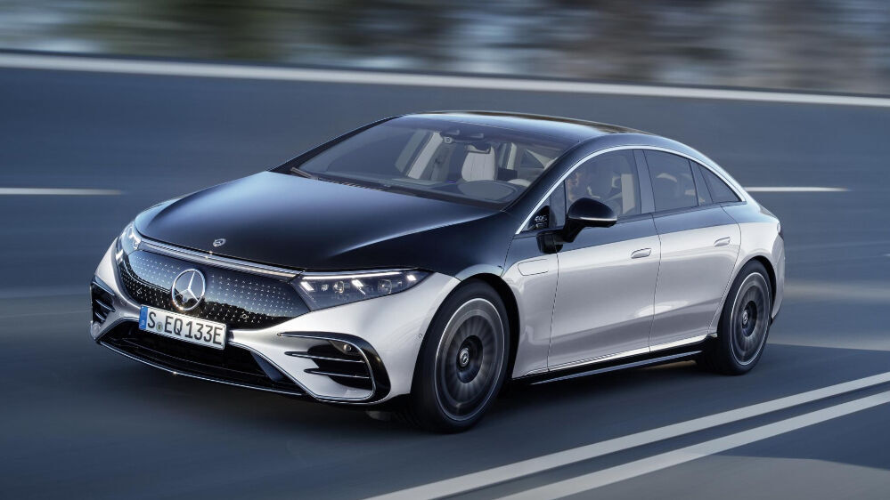 Mercedes EQS on kohal: 770 kilomeetrit sõiduulatust, tehisintellekt ning aerodünaamiliseim auto maailmas Mercedes EQS on kohal: 770 kilomeetrit sõiduulatust, tehisintellekt ning aerodünaamiliseim auto maailmas