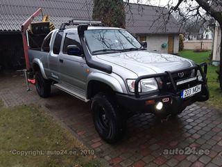 Toyota Hilux ExtraCab SR5 2.5 75kW